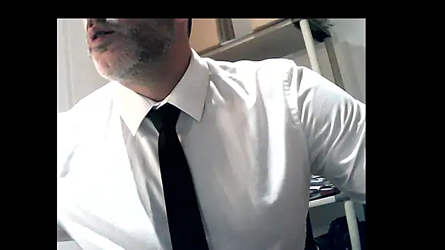 66MA69 online show from 04-12-26, 05:01