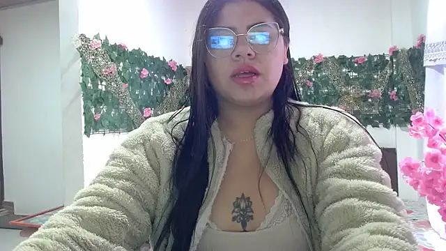 viccky vick online show from 11-30-25, 09:41