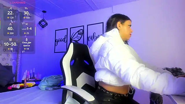 nicolee millerr online show from 11-13-25, 11:53