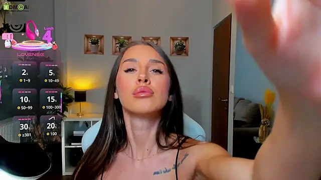 Anya-Ray online show from 10-30-25, 01:23