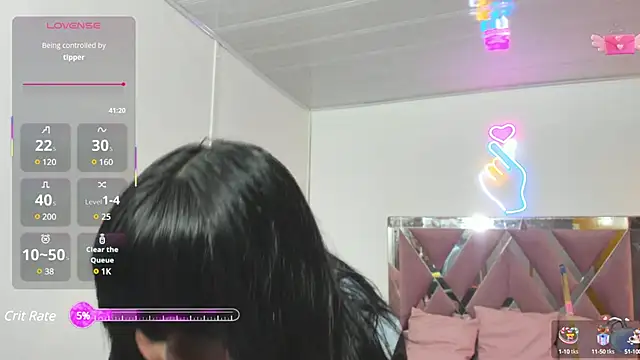 palmerfox tay online show from 02-15-25, 01:53