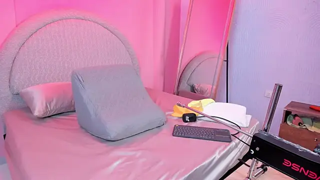 yeikafoxy online show from 04-21-26, 11:27