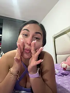 Snapshot of dulcehot_1502 chatting on 02-25-25, 07:25 dulcehot 1502 online show from 02-25-25, 07:25