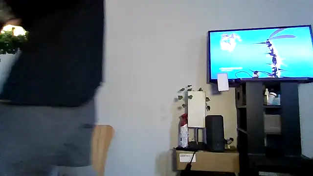 Snapshot of cruz815 chatting on 10-12-25, 08:19 cruz815 online show from 10-12-25, 08:19