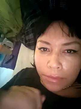 Snapshot of KellyPerlaxxx chatting on 11-14-25, 01:32 KellyPerlaxxx online show from 11-14-25, 01:32