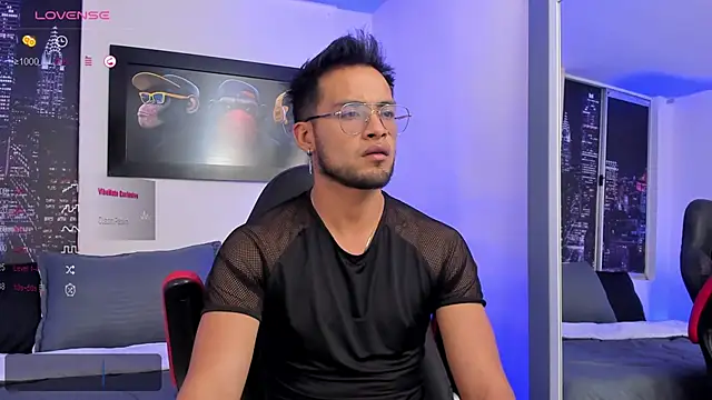 Max Conor1 online show from 02-02-25, 03:43