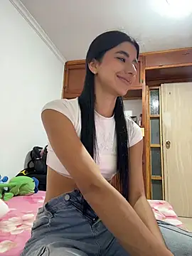 Snapshot of eva_roseee chatting on 04-25-26, 01:52 eva roseee online show from 04-25-26, 01:52