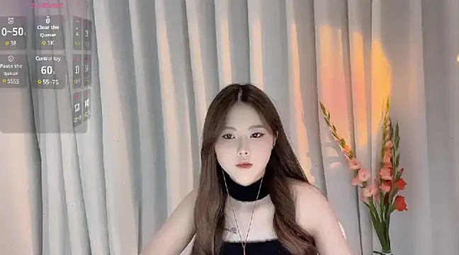 Snapshot of SylviaLing2007 chatting on 02-14-25, 02:44 SylviaLing2007 online show from 02-14-25, 02:44