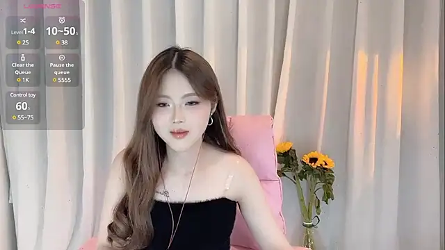 Snapshot of SylviaLing2007 chatting on 02-18-25, 04:37 SylviaLing2007 online show from 02-18-25, 04:37