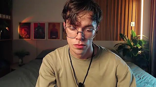 William Henry  online show from 04-05-26, 03:31