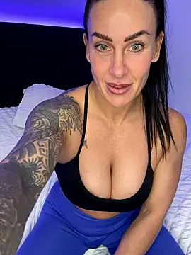 Snapshot of goddess-harper chatting on 01-09-26, 08:21 goddess-harper online show from 01-09-26, 08:21