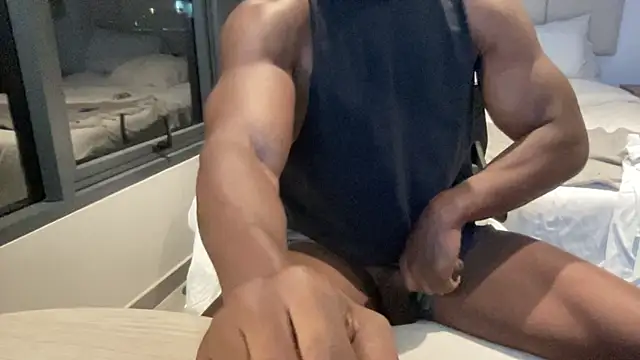 Snapshot of BodyandBBC chatting on 01-11-26, 11:54 BodyandBBC online show from 01-11-26, 11:54