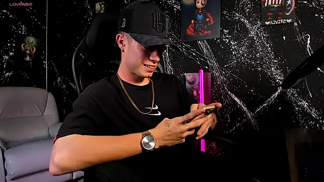 marcuscollins1  online show from 02-26-25, 07:49