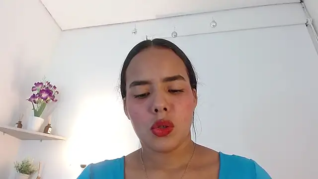 Snapshot of Roxy_Stonee chatting on 09-11-25, 07:36 Roxy Stonee online show from 09-11-25, 07:36