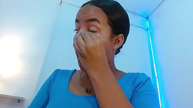 Snapshot of Roxy_Stonee chatting on 10-03-25, 07:22 Roxy Stonee online show from 10-03-25, 07:22