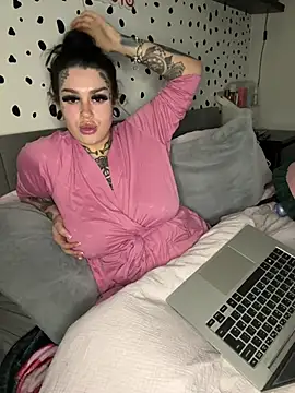 tempzzz12 online show from 04-21-26, 07:06