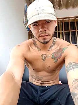 Snapshot of Niick01_ chatting on 02-03-26, 04:01 Niick01 online show from 02-03-26, 04:01