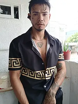 Snapshot of Niick01_ chatting on 02-14-26, 07:54 Niick01 online show from 02-14-26, 07:54