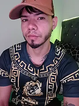 Snapshot of Niick01_ chatting on 02-18-26, 02:02 Niick01 online show from 02-18-26, 02:02