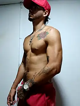 Snapshot of Niick01_ chatting on 03-04-26, 11:44 Niick01 online show from 03-04-26, 11:44