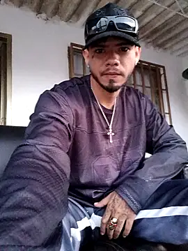 Snapshot of Niick01_ chatting on 03-08-26, 11:19 Niick01 online show from 03-08-26, 11:19