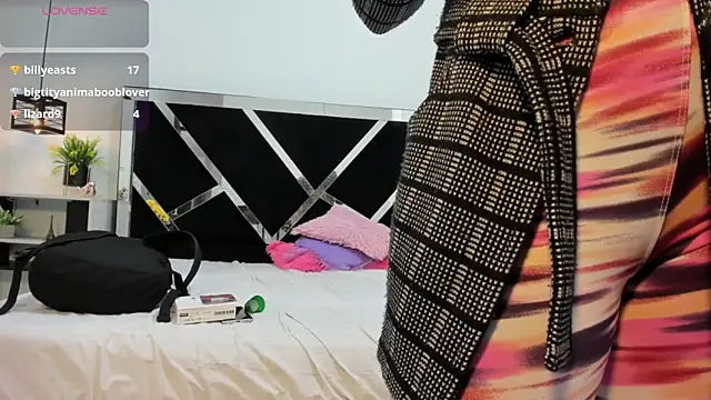 Snapshot of Annyrosee chatting on 03-01-25, 08:21 Annyrosee online show from 03-01-25, 08:21