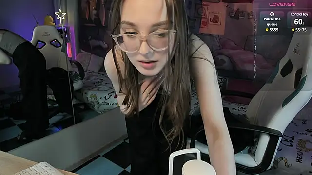 kaisajenner online show from 02-21-25, 05:42