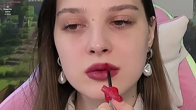 kaisajenner online show from 10-21-25, 06:19