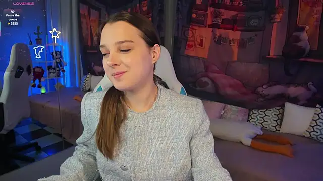 kaisajenner online show from 11-30-25, 05:17