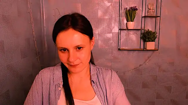 Snapshot of ValeriaHeart_ chatting on 02-04-25, 06:49 ValeriaHeart online show from 02-04-25, 06:49