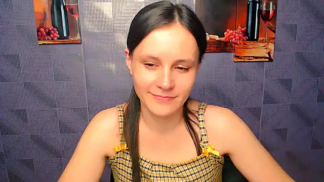 Snapshot of ValeriaHeart_ chatting on 02-13-25, 05:33 ValeriaHeart online show from 02-13-25, 05:33