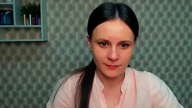 Snapshot of ValeriaHeart_ chatting on 02-28-25, 02:42 ValeriaHeart online show from 02-28-25, 02:42