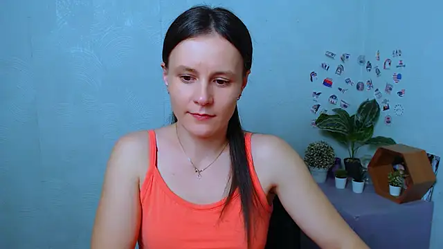 Snapshot of ValeriaHeart_ chatting on 01-12-26, 03:28 ValeriaHeart online show from 01-12-26, 03:28