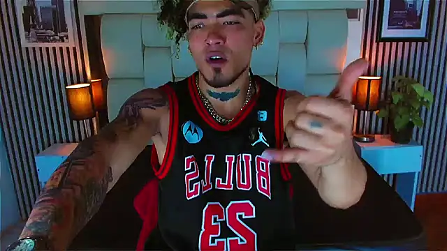 LihanJor 23 online show from 11-27-25, 01:02