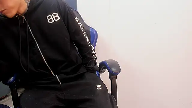 roan birkin online show from 10-22-25, 08:30