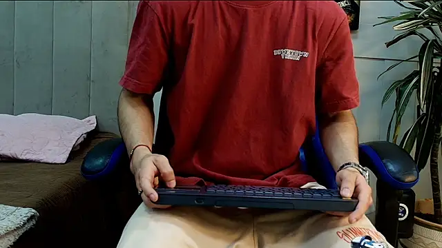 roan birkin online show from 05-25-26, 07:53