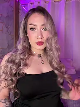 Lally Valencia   online show from 04-19-26, 06:46