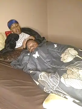 Snapshot of holidtic_justice chatting on 12-13-25, 07:53 holidtic justice online show from 12-13-25, 07:53