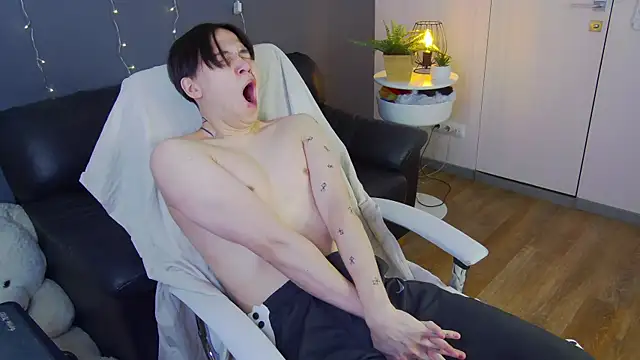 Snapshot of just_gay_ chatting on 02-09-25, 01:25 just gay online show from 02-09-25, 01:25