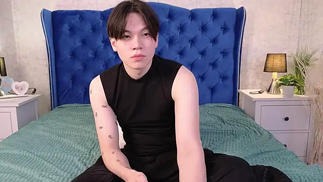 Snapshot of just_gay_ chatting on 03-07-25, 04:02 just gay online show from 03-07-25, 04:02