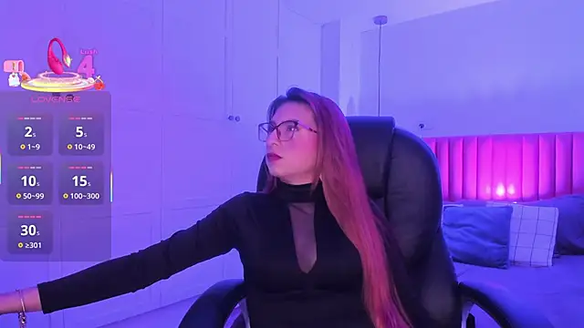 Snapshot of fer_angel_ chatting on 02-18-25, 01:22 fer angel online show from 02-18-25, 01:22