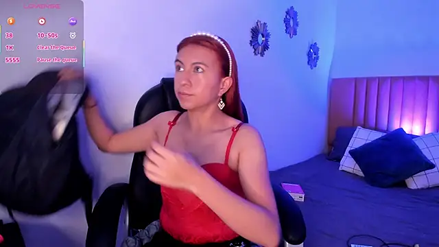 Snapshot of fer_angel_ chatting on 02-26-25, 12:47 fer angel online show from 02-26-25, 12:47