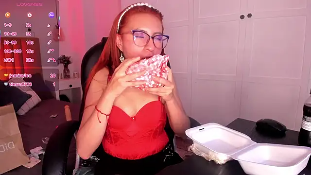 Snapshot of fer_angel_ chatting on 02-26-25, 06:54 fer angel online show from 02-26-25, 06:54