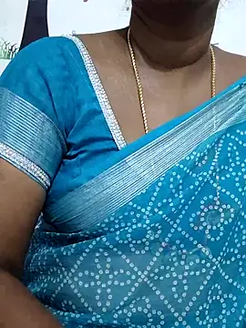 Snapshot of Tamil_Meera12 chatting on 09-12-25, 06:46 Tamil Meera12 online show from 09-12-25, 06:46