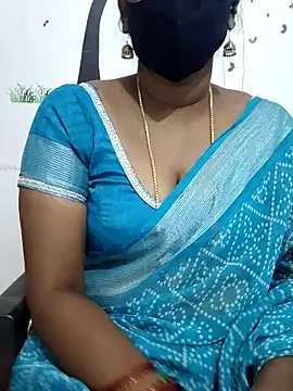 Snapshot of Tamil_Meera12 chatting on 10-11-25, 06:56 Tamil Meera12 online show from 10-11-25, 06:56