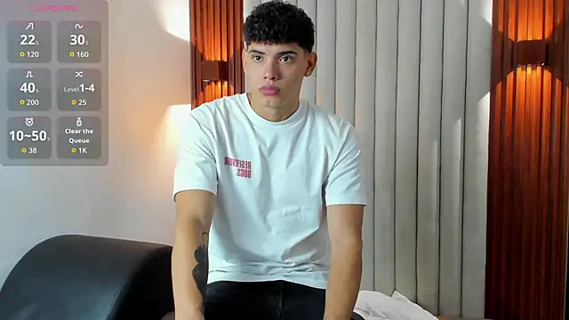 Snapshot of Justin_mack chatting on 10-25-25, 11:29 Justin mack online show from 10-25-25, 11:29