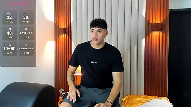 Snapshot of Justin_mack chatting on 11-26-25, 07:15 Justin mack online show from 11-26-25, 07:15