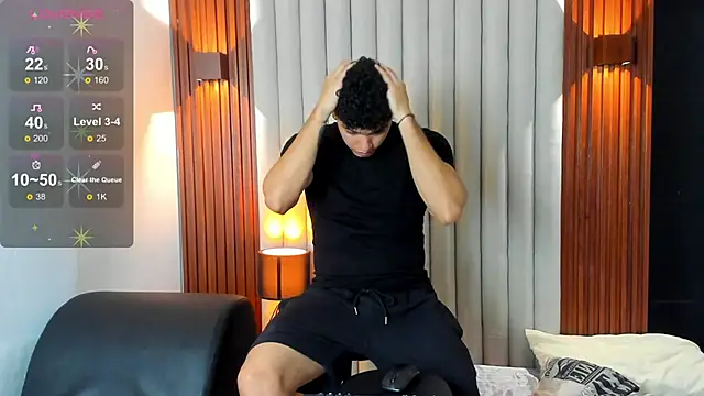 Snapshot of Justin_mack chatting on 12-15-25, 07:07 Justin mack online show from 12-15-25, 07:07