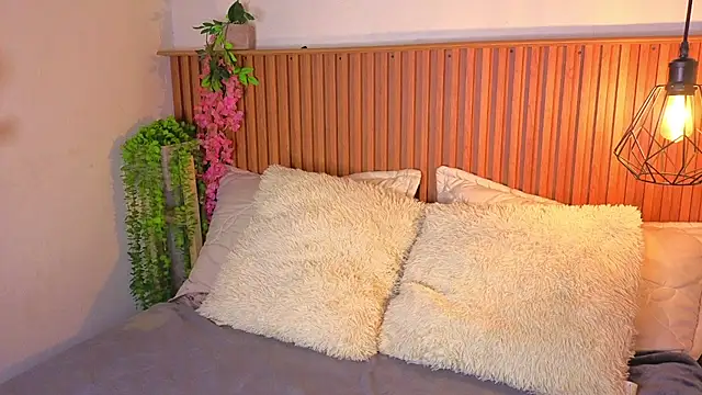 vicky bass online show from 09-21-25, 07:48