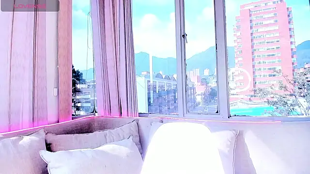 Daphne chers online show from 11-07-25, 07:47